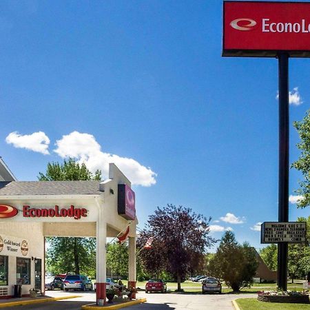 Econo Lodge Grand Forks Exterior foto